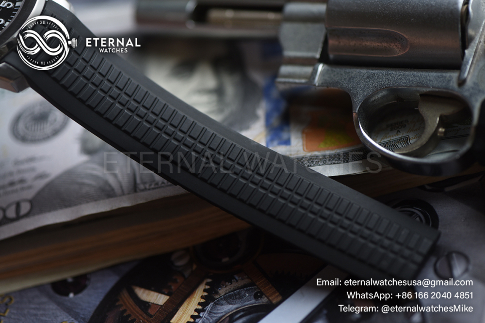 PATEK PHILIPPE - SUPER CLONE Aquanaut 5167 40mm SS/RU Grey Dial on Black Rubber Strap DDF DD330 (SW Dial)