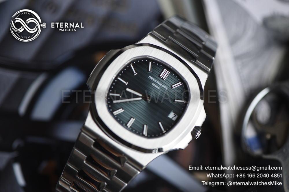 PATEK PHILIPPE - SUPER CLONE Nautilus 5711 40mm SS/SS Blue Dial DDF V2 (SW Dial)