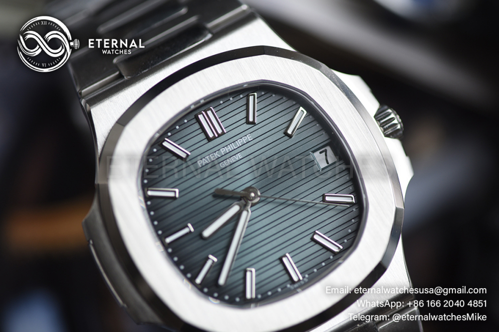 PATEK PHILIPPE - SUPER CLONE Nautilus 5711 40mm SS/SS Blue Dial DDF V2 (SW Dial)