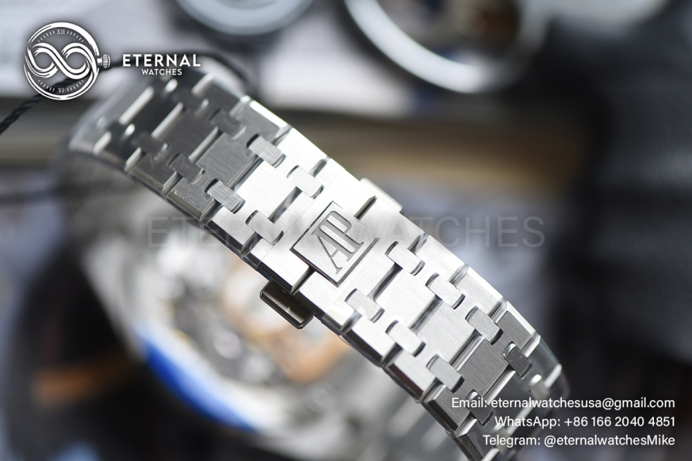 AUDEMARS PIGUET - SUPER CLONE Royal Oak Chrono 26240ST 41mm SS/SS Green Dial ZF V2 SH4401 (Free Sprung)