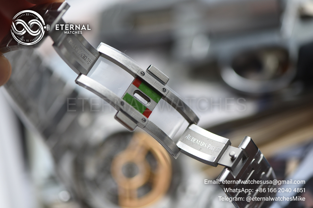 AUDEMARS PIGUET - SUPER CLONE Royal Oak Chrono 26240ST 41mm SS/SS Green Dial ZF V2 SH4401 (Free Sprung)