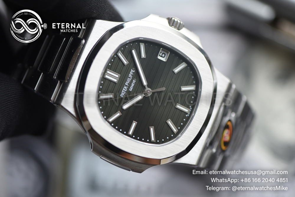 PATEK PHILIPPE - SUPER CLONE Nautilus 5711 40mm SS/SS Green Dial DDF V2 (SW Dial)