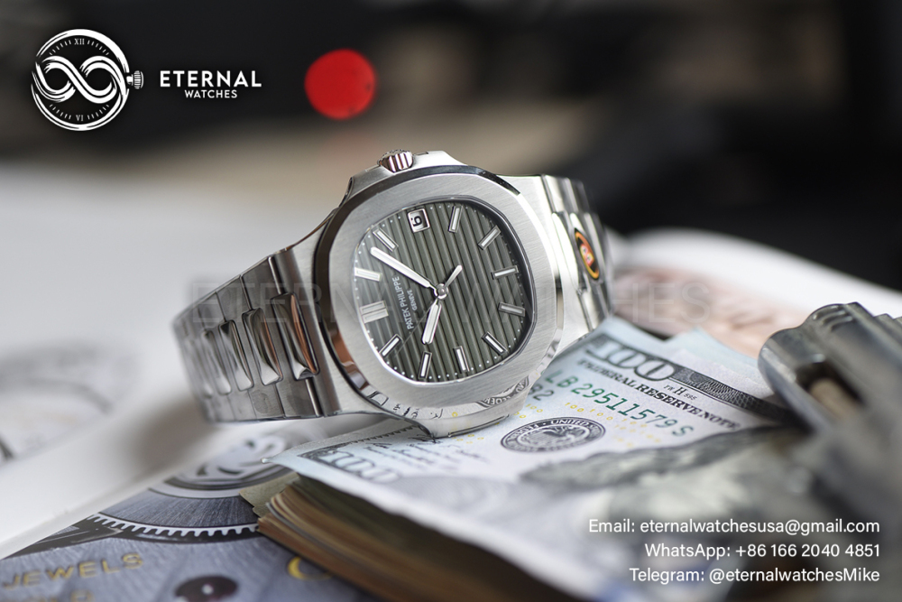 PATEK PHILIPPE - SUPER CLONE Nautilus 5711 40mm SS/SS Green Dial DDF V2 (SW Dial)