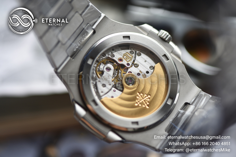 PATEK PHILIPPE - SUPER CLONE Nautilus 5711 40mm SS/SS Green Dial DDF V2 (SW Dial)