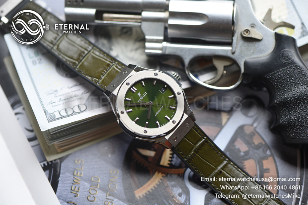 HUBLOT - Classic Fusion 42mm SS/LE Green/Stk APSF A1110