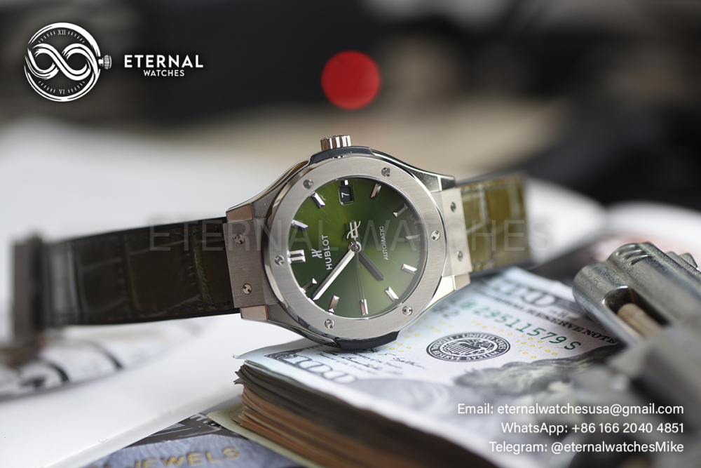 HUBLOT - Classic Fusion 42mm SS/LE Green/Stk APSF A1110