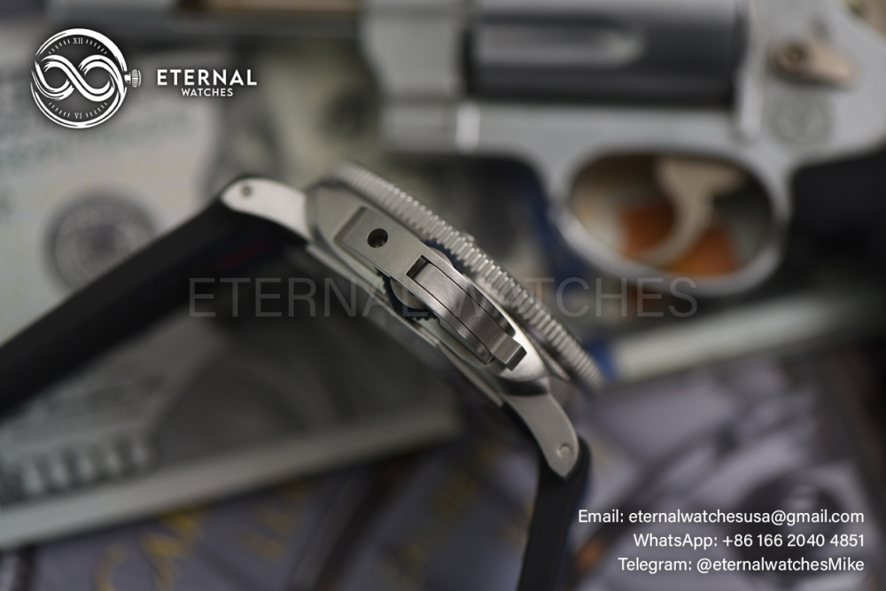 PANERAI - SUPER CLONE Submersible PAM1391 Luna Rossa 44mm SS/RU Blue Dial VSF P900