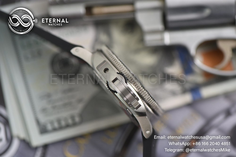PANERAI - SUPER CLONE Submersible PAM1681 44mm SS/NY Silver Dial VSF P900