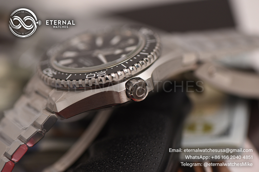 OMEGA - SUPER CLONE Planet Ocean 600m 42m SS/SS Black Dial Black Bezel VSF VS8912