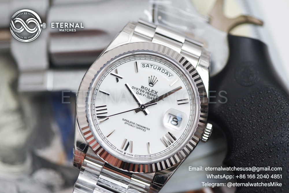 ROLEX - SUPER CLONE DayDate 228239 40mm SS/SS White/Rmn VSF V2 DD3255 (Weight Adjusted)