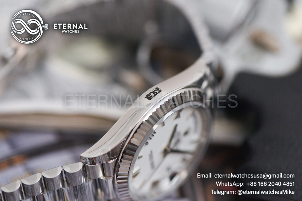 ROLEX - SUPER CLONE DayDate 228239 40mm SS/SS White/Rmn VSF V2 DD3255 (Weight Adjusted)