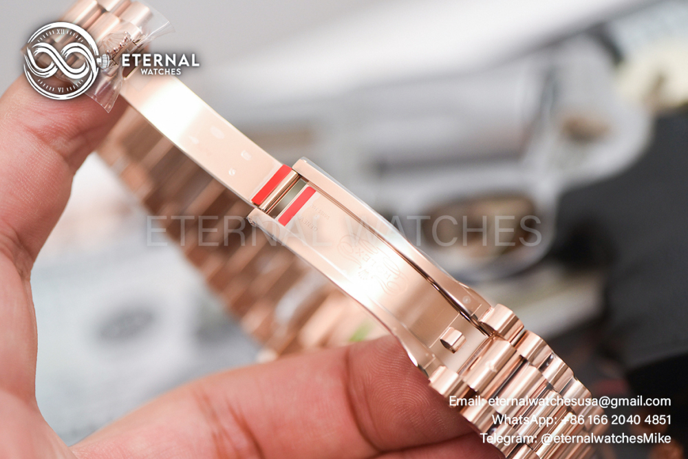 ROLEX - SUPER CLONE DayDate 228235 40mm RG/RG Champagne/Diamond VSF V2 DD3255 (Weight Adjusted)