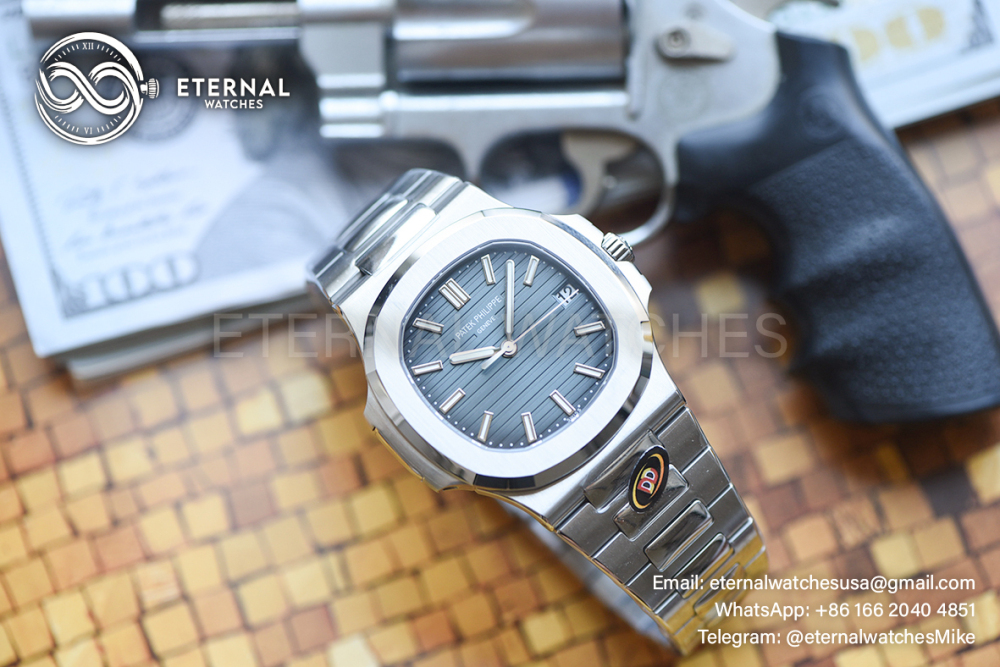 PATEK PHILIPPE - SUPER CLONE Nautilus 5711 40mm SS/SS Blue Dial DDF DPB330 V2 (SW Dial)
