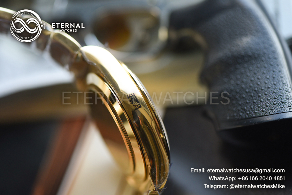 ROLEX - SUPER CLONE Daytona 116505 40mm RG/RG Champagne/Dia VSF V3 DD4130 (Weight Adjusted)