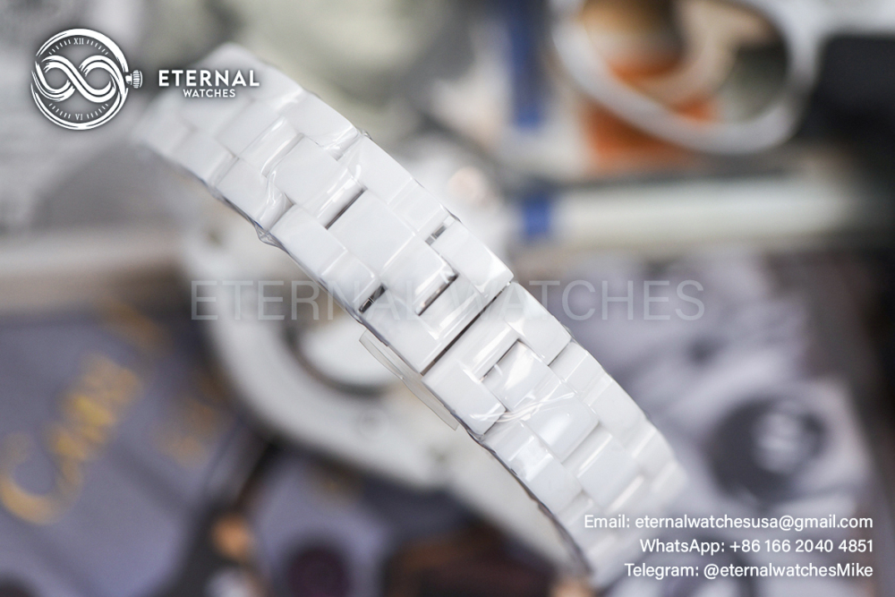 CHANEL - J12 Ladies 33mm Wanted de Cartier Cer/Cer White/Num XF Swiss Quartz