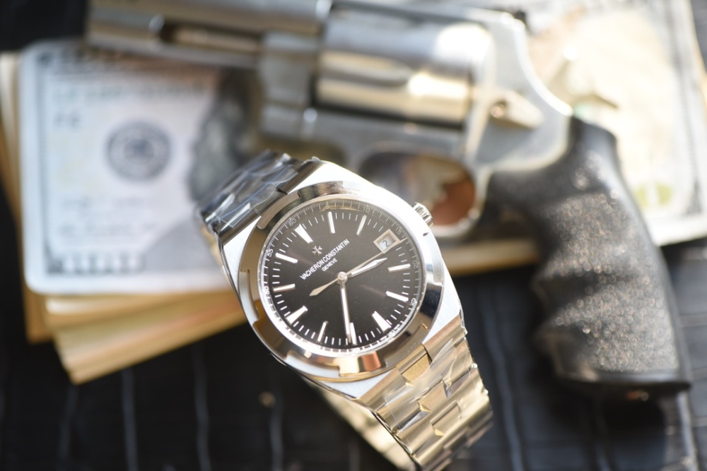 VACHERON CONSTANTIN - Overseas 4500V SS/SS Black Dial PPF Cal.5100