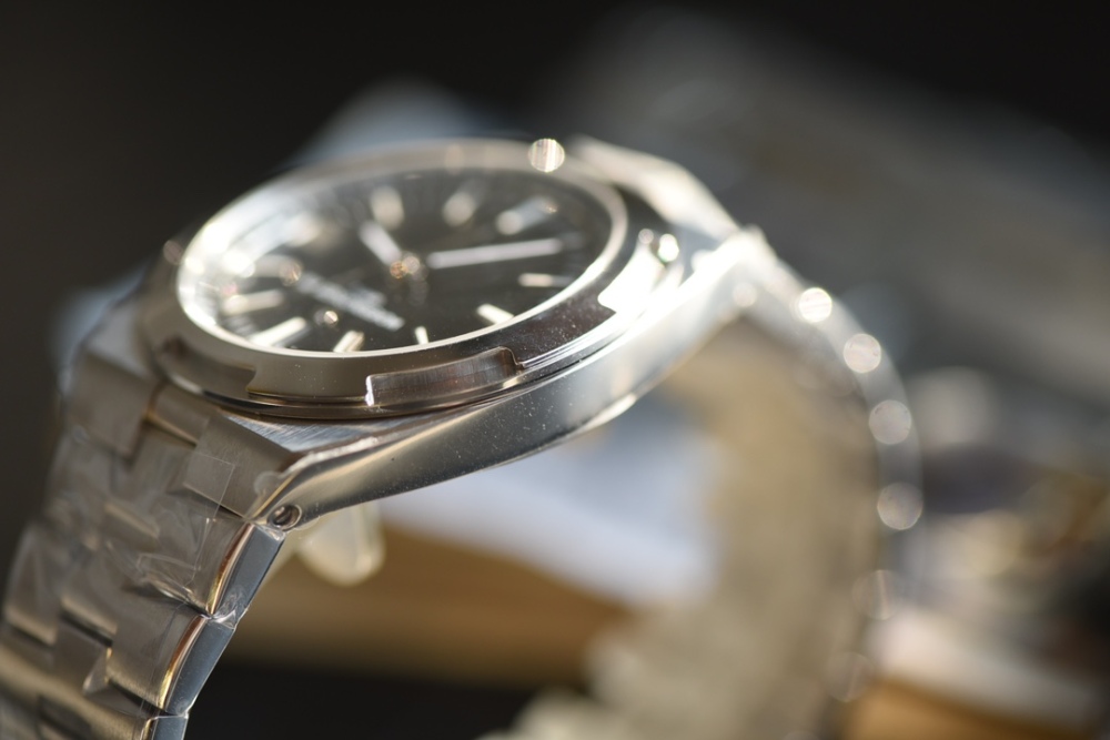 VACHERON CONSTANTIN - Overseas 4500V SS/SS Black Dial PPF Cal.5100