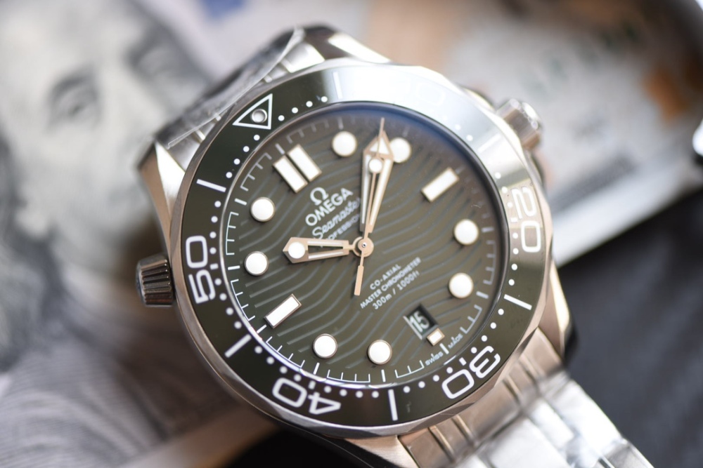 OMEGA - SUPER CLONE Seamaster Diver 300m SS/SS Green V4 VSF VS8800