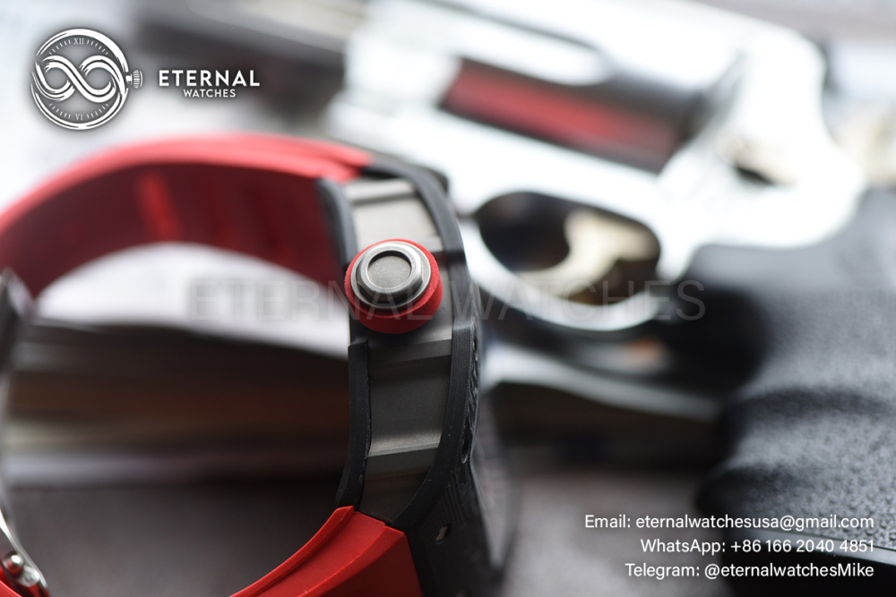 RICHARD MILLE - ETERNAL WATCHES ULTRA MOD 99.9% RM055 Bubba Watson NTPT Red