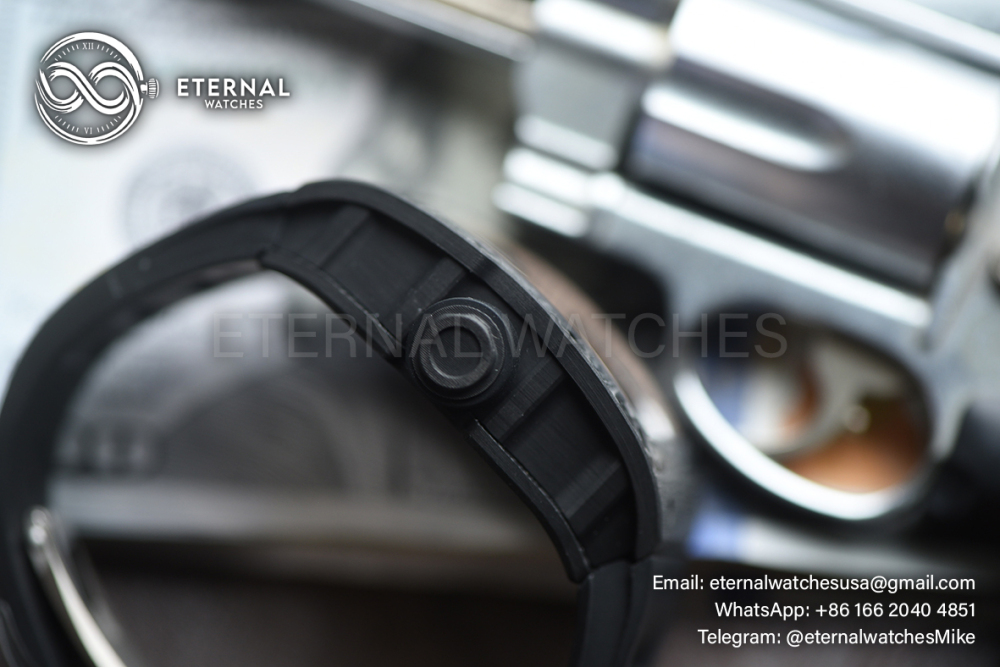 RICHARD MILLE - ETERNAL WATCHES ULTRA MOD 99.9% RM055 Bubba Watson NTPT Black