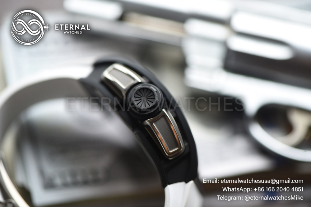 RICHARD MILLE - ETERNAL WATCHES ULTRA MOD 99% RM35-01 Black Ceramic White