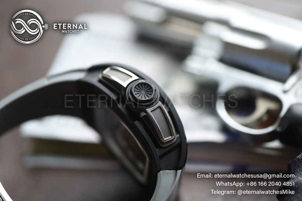 RICHARD MILLE - ETERNAL WATCHES ULTRA MOD 99% RM35-01 Black Ceramic Grey