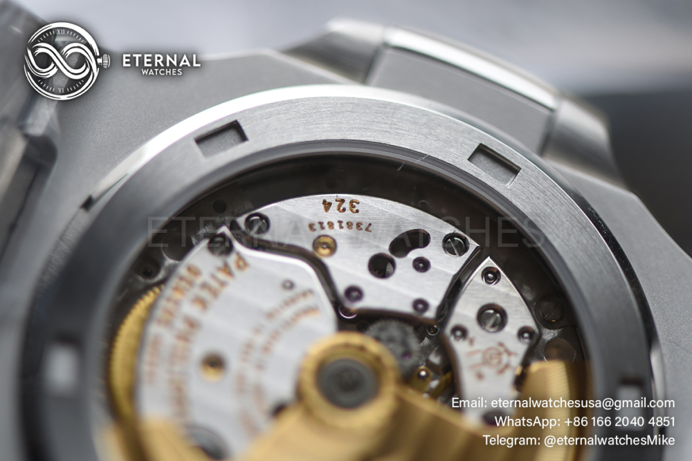 PATEK PHILIPPE - ETERNAL WATCHES ULTRA MOD Nautilus 5711 Blue Dial