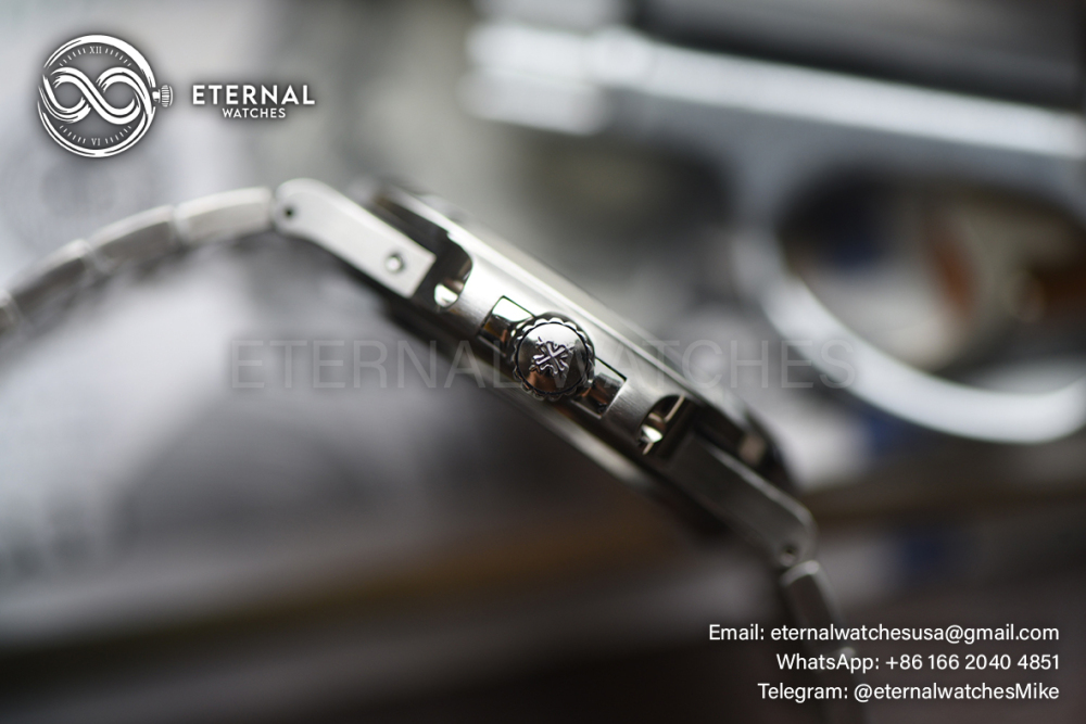 PATEK PHILIPPE - SUPER CLONE Nautilus 40mm 5712 SS/SS Blue/Stk UMI A240