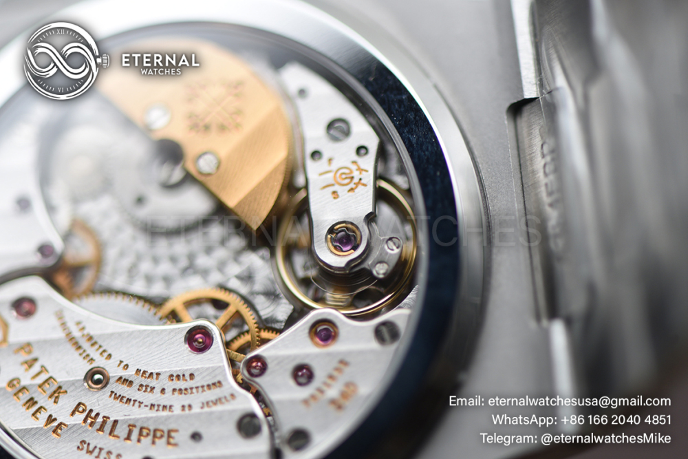 PATEK PHILIPPE - SUPER CLONE Nautilus 40mm 5712 SS/SS Blue/Stk UMI A240