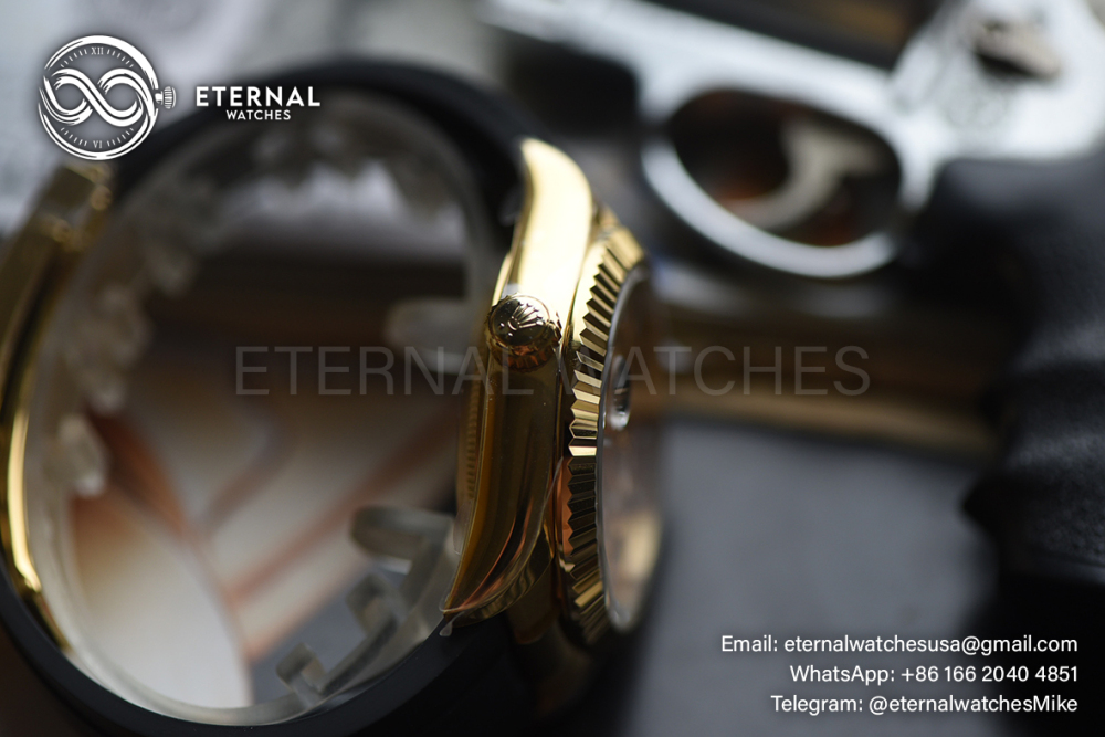 ROLEX - SkyDweller 336238 42mm YG/RU White Dial ZF A2824 (Weight Adjusted)