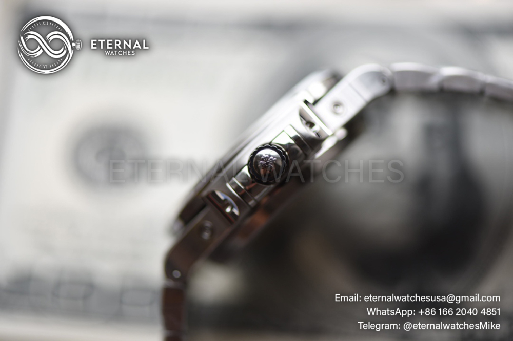 PATEK PHILIPPE - Nautilus 40mm 5740 SS/SS Blue/Stk TWF A240