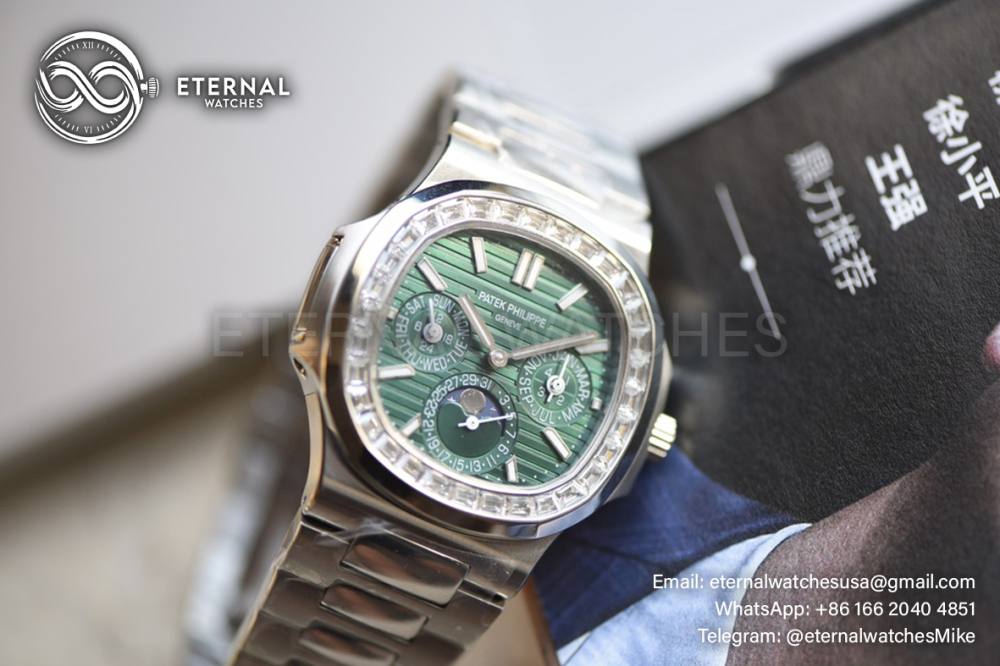 PATEK PHILIPPE - Nautilus 40mm 5740 SS/SS Green/Stk diamonds TWF A240