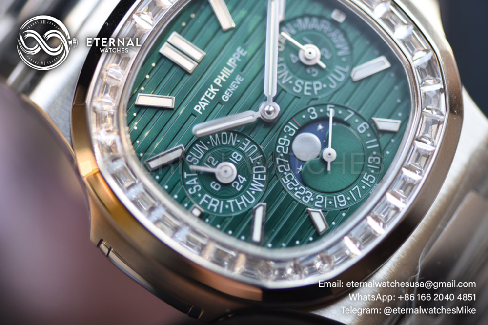 PATEK PHILIPPE - Nautilus 40mm 5740 SS/SS Green/Stk diamonds TWF A240