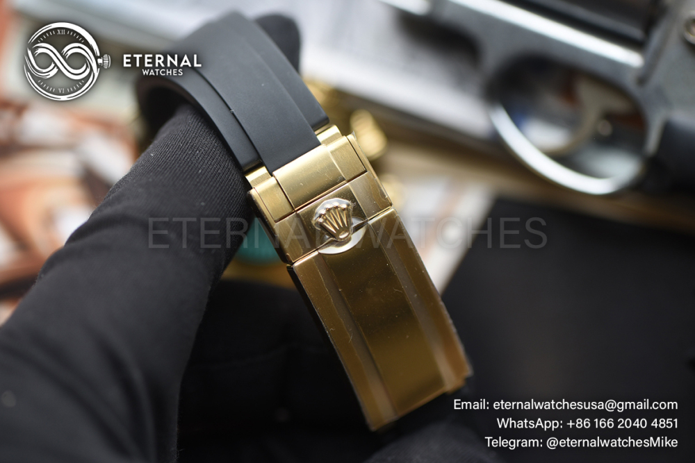 ROLEX - SUPER CLONE Cosmograph Daytona 126518 40mm YG/RU Gold/Black RCF DD4131 (Genuine Weight)