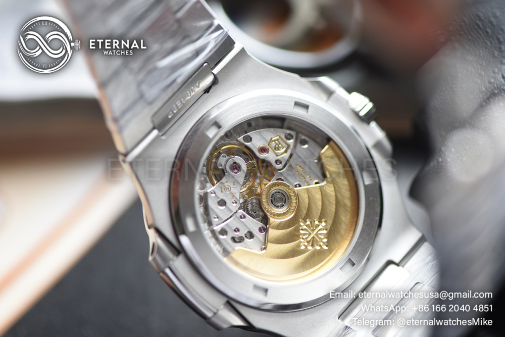PATEK PHILIPPE - SUPER MOD Nautilus 5711 40mm SS/SS Blue Gems (SW Dial)