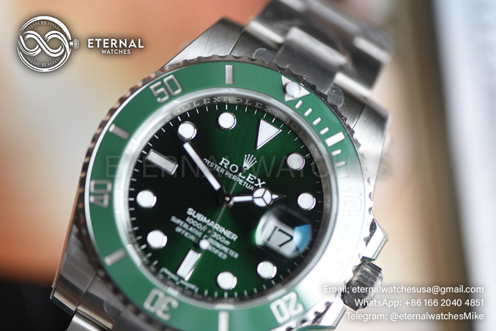 ROLEX - SUPER CLONE Submariner 116610LV Hulk 40mm SS/SS Green Dial VSF VS3135