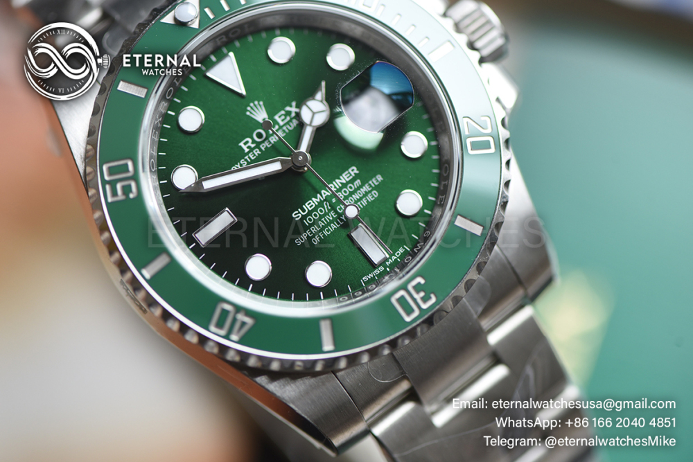 ROLEX - SUPER CLONE Submariner 116610LV Hulk 40mm SS/SS Green Dial VSF VS3135
