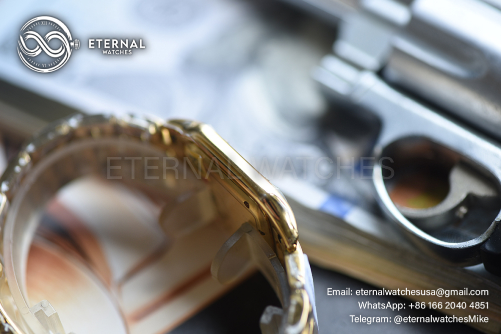 CARTIER - SUPER MOD Panthere Secrete De Ladies 27mm Dia YG/YG White Dial (Real Diamonds)