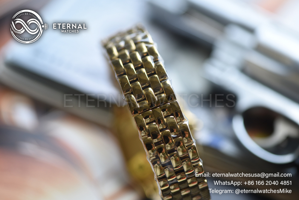 CARTIER - SUPER MOD Panthere Secrete De Ladies 27mm Dia YG/YG White Dial (Real Diamonds)