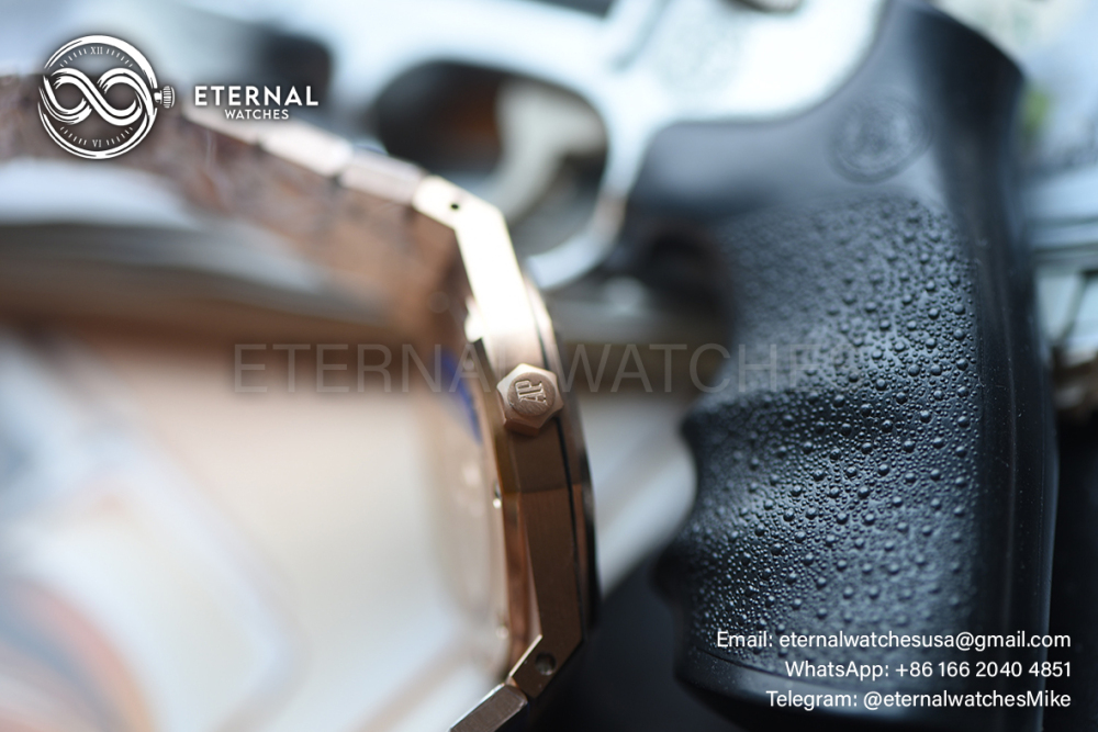 AUDEMARS PIGUET - SUPER CLONE Royal Oak Ladies 67650 33mm RG/RG White ZF Swiss Qtz