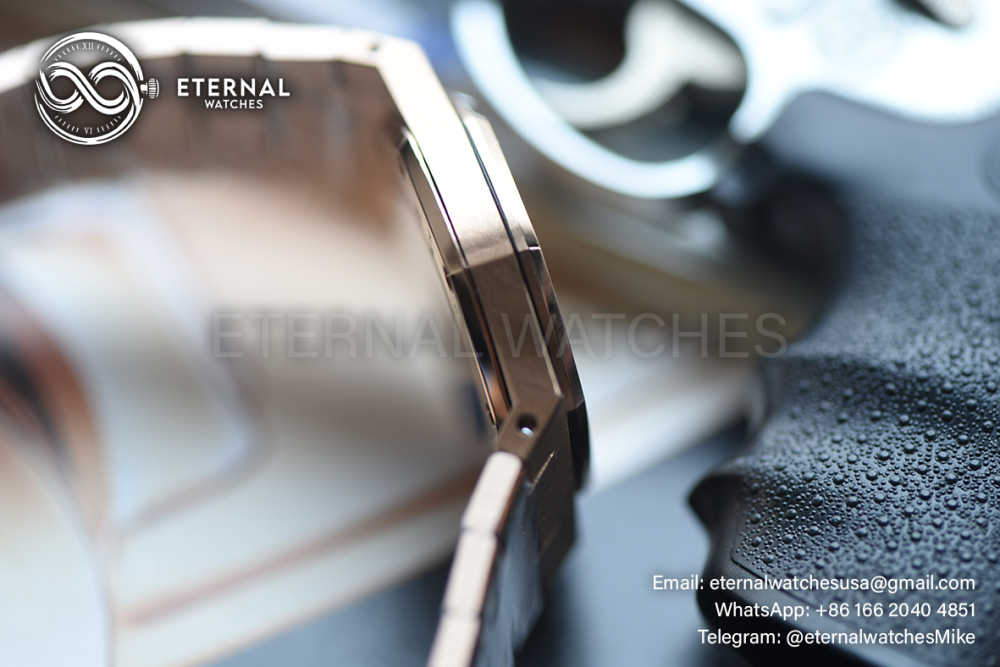 AUDEMARS PIGUET - SUPER CLONE Royal Oak Ladies 67650 33mm RG/RG White ZF Swiss Qtz