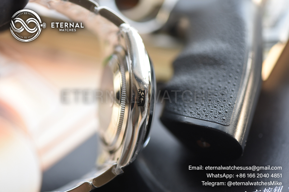 ROLEX - SUPER CLONE Oyster Perpetual 126000 36mm SS/SS Black Dial VSF VS3230