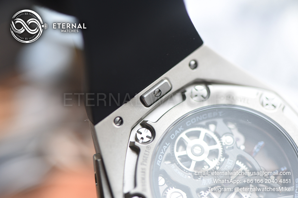 AUDEMARS PIGUET - SUPER CLONE Royal Oak Concept 42mm Spider Man Titanium/RU Tourbillon