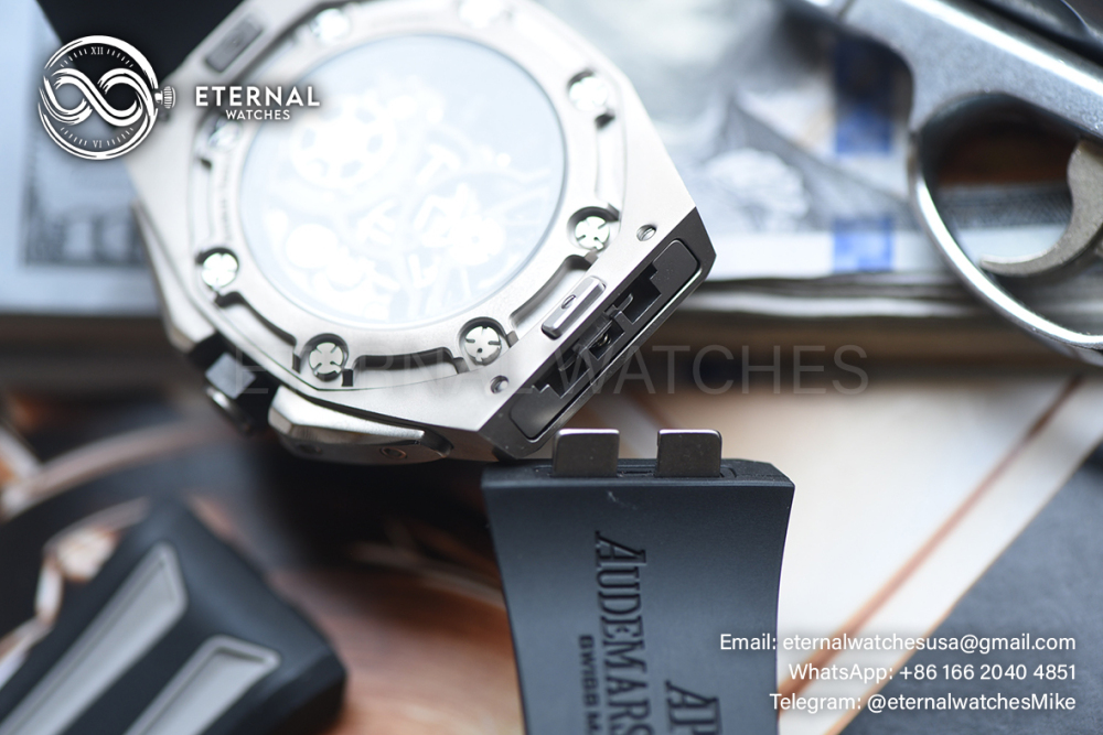 AUDEMARS PIGUET - SUPER CLONE Royal Oak Concept 42mm Spider Man Titanium/RU Tourbillon