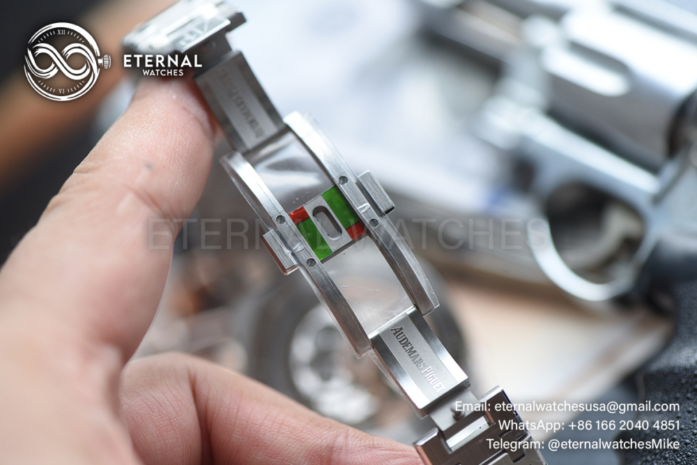 AUDEMARS PIGUET - SUPER CLONE Royal Oak 15202 39mm SS/SS Blue SW Dial and Hand Set ZF Cal.2121