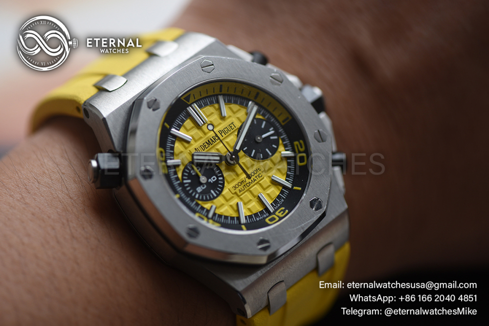 AUDEMARS PIGUET - SUPER CLONE Royal Oak Offshor Diver Chronograph SS/RU Yellow Dial