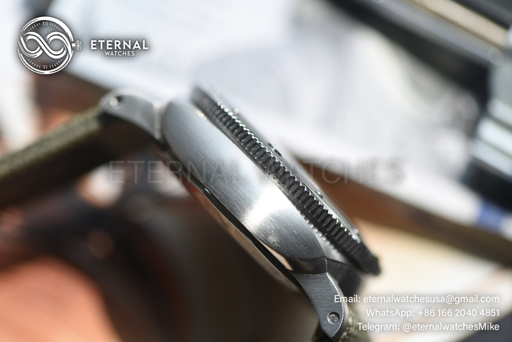 PANERAI - SUPER CLONE Submersible PAM1697 44mm SS/NY Green Ombre Dial VSF P900