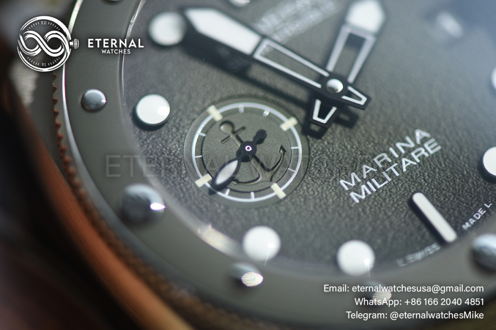 PANERAI - SUPER CLONE Submersible PAM1697 44mm SS/NY Green Ombre Dial VSF P900