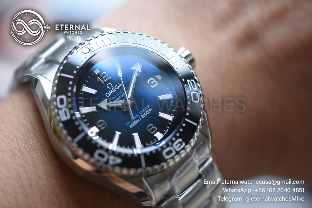 OMEGA - SUPER CLONE Planet Ocean Ultra Deep 45.5mm SS/SS Blue Ombre Dial (Original Set)