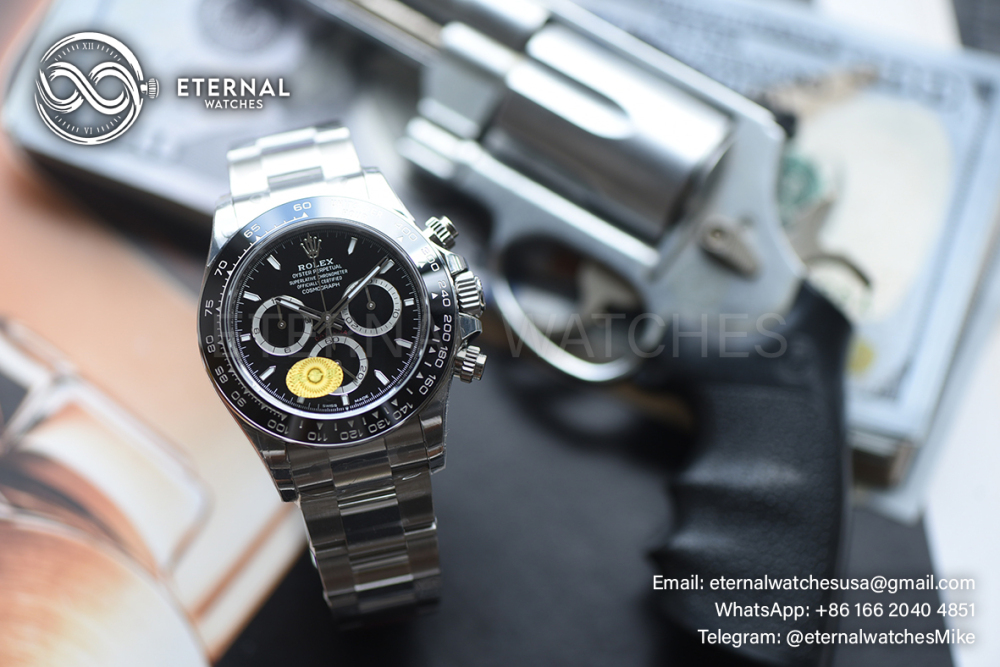 ROLEX - SUPER CLONE Daytona 126500 40mm SS Black Dial VSF DD4131 (Free Sprung)